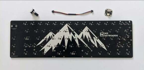 Nix Keyboards Day Off 60 WHITE - Picture 3 of 4